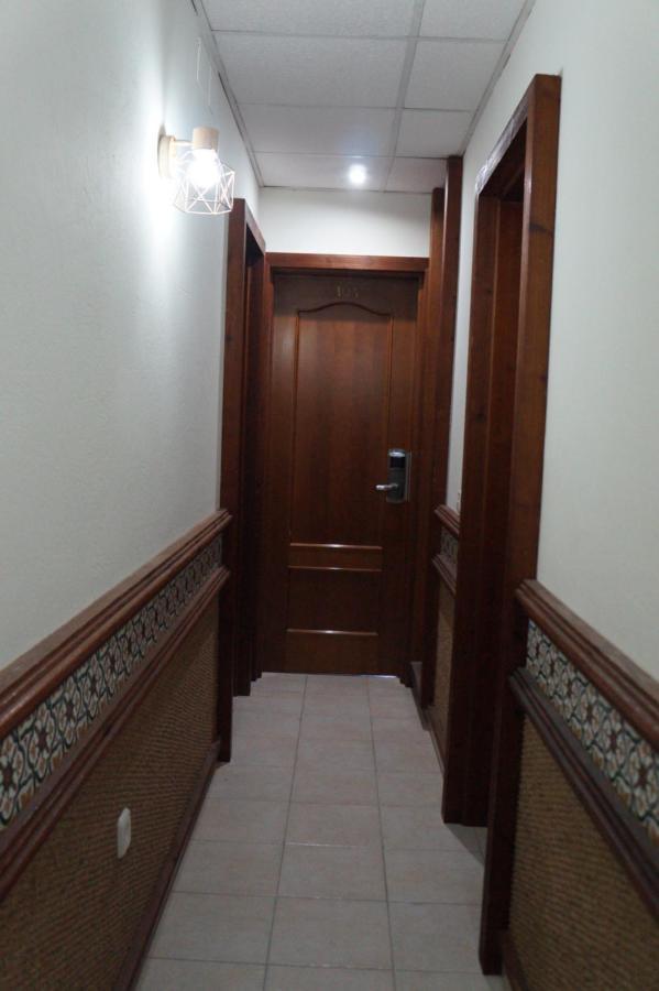 Hostal La Conilena Conil De La Frontera Luaran gambar