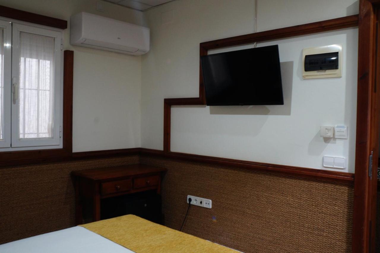 Hostal La Conilena Conil De La Frontera Luaran gambar