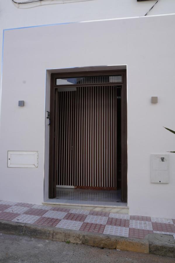 Hostal La Conilena Conil De La Frontera Luaran gambar